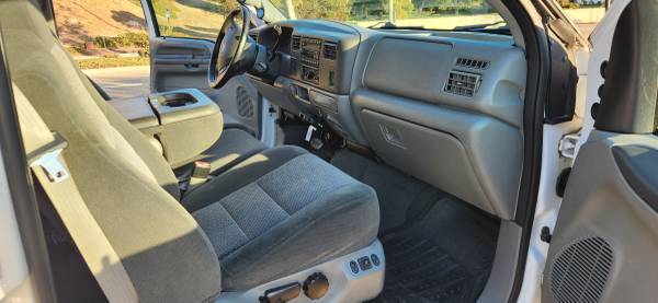 2003 Ford E-350 Super Duty Commercial — photo 10
