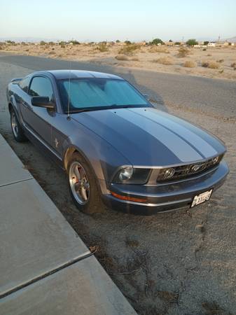 2006 Ford Mustang V6 Premium 2dr Coupe Manual — photo 7