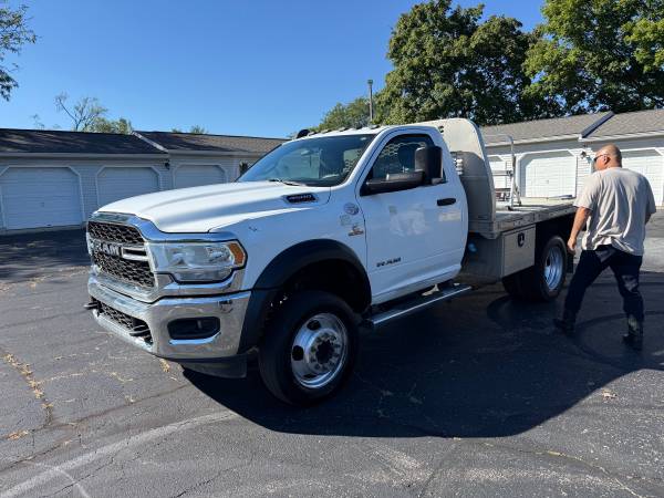 2021 RAM Dually — photo 8