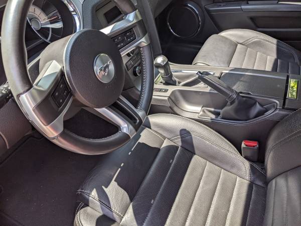 2010 Ford Mustang GT 2dr Coupe Manual — photo 9