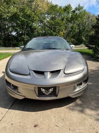 2000 Pontiac Firebird Base 2dr Coupe Manual — photo 10
