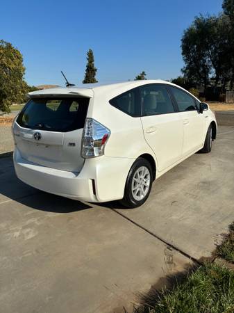 2012 Toyota Prius Two 5dr Hatchback CVT — photo 4