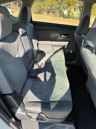 2012 Toyota Prius Two 5dr Hatchback CVT — photo 8