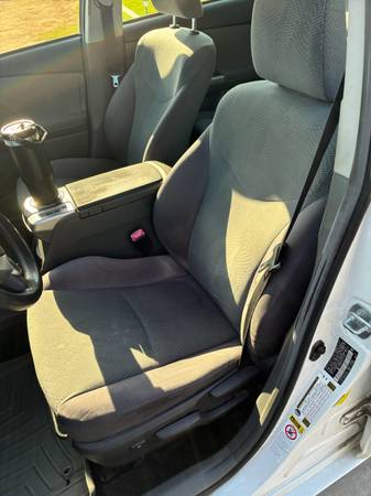 2012 Toyota Prius Two 5dr Hatchback CVT — photo 6