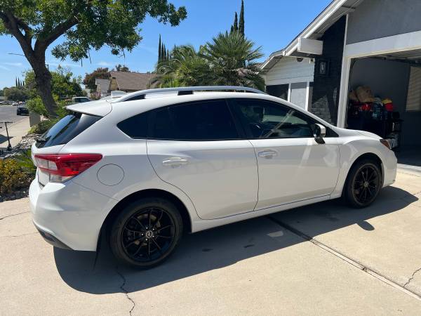 2018 Subaru Impreza 2.0i Premium — photo 3