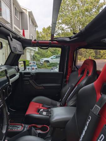 2017 Jeep Wrangler Sport — photo 9