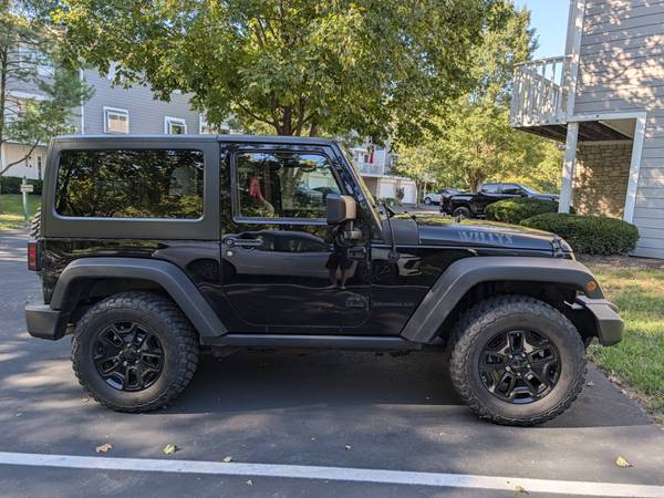 2017 Jeep Wrangler Sport — photo 4