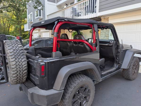2017 Jeep Wrangler Sport — photo 7