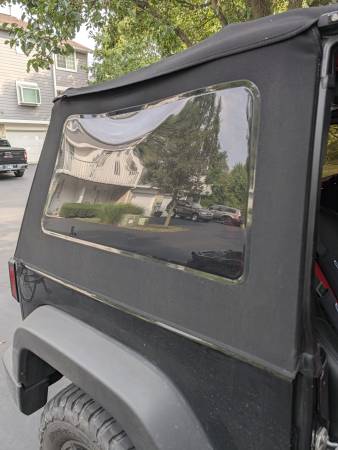 2017 Jeep Wrangler Sport — photo 8