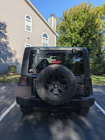 2017 Jeep Wrangler Sport — photo 5
