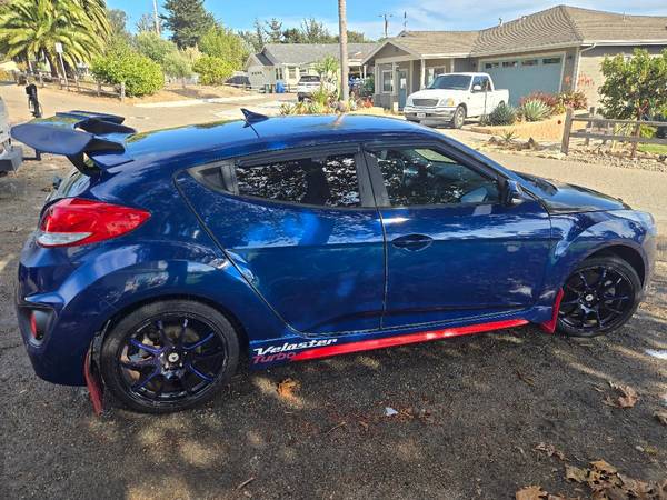 2015 Hyundai Veloster Turbo 3dr Hatchback Manual — photo 11