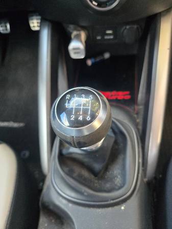 2015 Hyundai Veloster Turbo 3dr Hatchback Manual — photo 6