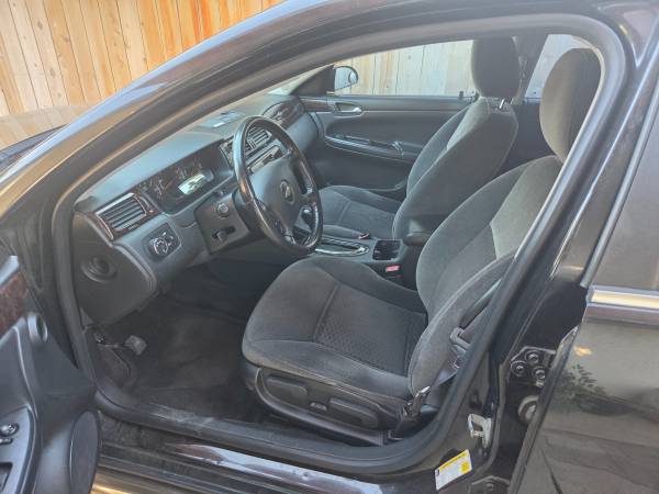 2012 Chevrolet Impala LT 4dr Sedan Automatic — photo 12