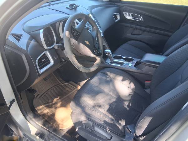 2013 Chevrolet Equinox LS — photo 2