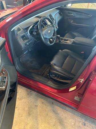 2014 Chevrolet Impala 2LT 4dr Sedan Automatic — photo 9