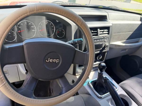 2008 Jeep Liberty Sport 4dr 4x4 Manual — photo 3