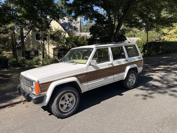 1990 Jeep Wagoneer Base 4dr Limited 4WD SUV — photo 4