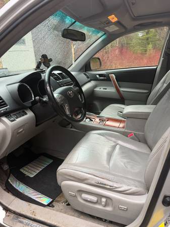 2008 Toyota Highlander Base 4dr All-wheel Drive Automatic — photo 3
