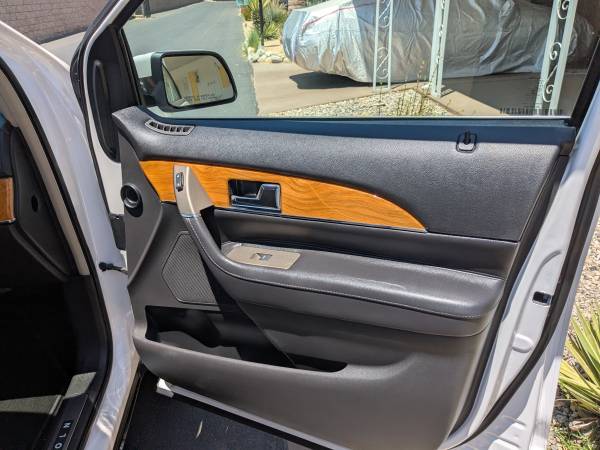 2014 Lincoln MKX Base 4dr All-wheel Drive Automatic — photo 7