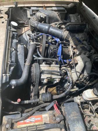 1994 Ford Ranger XL 2dr Standard Cab SB — photo 4