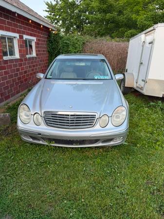2004 Mercedes-Benz E320 Sedan — photo 1