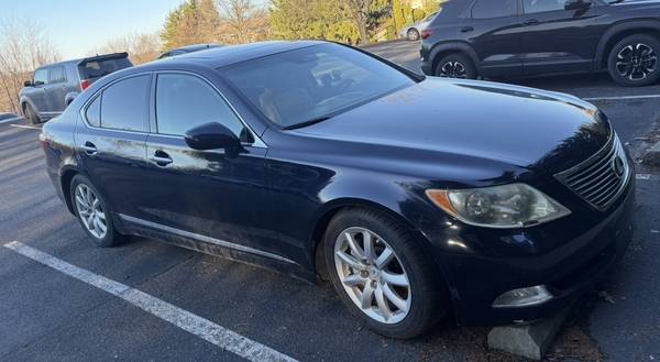 2009 Lexus LS 460 Base — photo 2