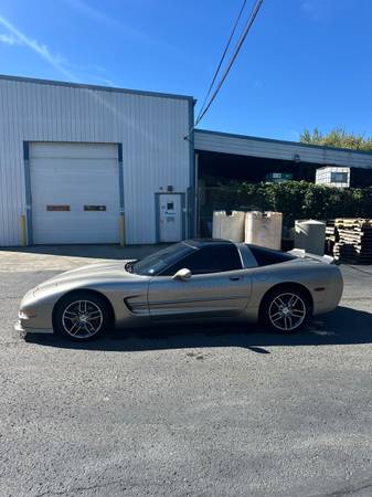 1999 Chevrolet Corvette Base 2dr Coupe Manual — photo 1