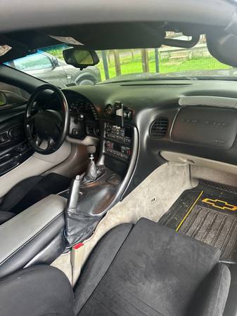 1999 Chevrolet Corvette Base 2dr Coupe Manual — photo 10