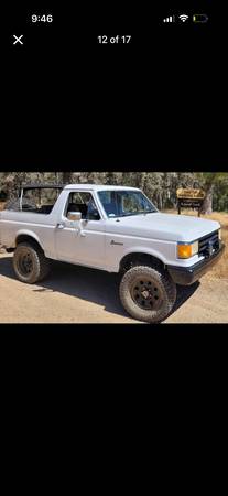 1989 Ford Bronco Base 2dr XLT 4WD SUV — photo 4