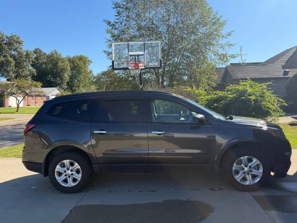 2014 Chevrolet Traverse LS All-wheel Drive Automatic — photo 1