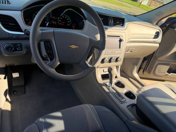 2014 Chevrolet Traverse LS All-wheel Drive Automatic — photo 4