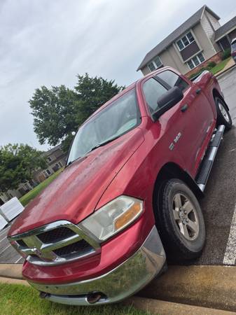 2009 Dodge RAM 1500 ST 4x2 Quad Cab 140 in. WB Automatic — photo 2