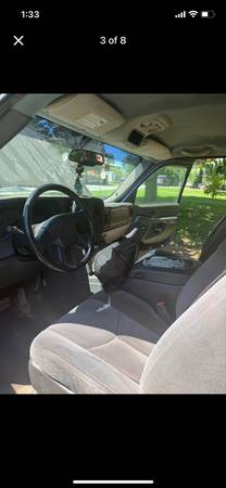 2004 Chevrolet Silverado 1500 Base 4x4 Regular Cab 8 ft. box 133 in. WB Manual — photo 7