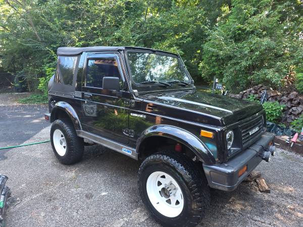 1990 Suzuki Samurai Base 2dr JL 4WD SUV — photo 1