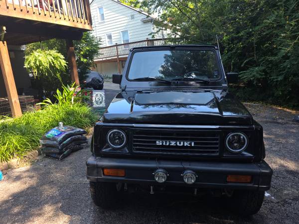 1990 Suzuki Samurai Base 2dr JL 4WD SUV — photo 4