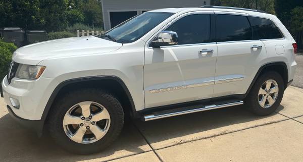 2013 Jeep Grand Cherokee SRT8 4dr 4x4 Automatic — photo 2
