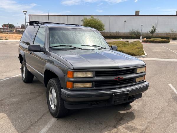 1999 Chevrolet Tahoe LT 4dr 4x2 Automatic — photo 2