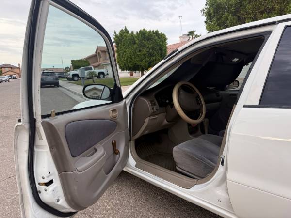 1999 Toyota Corolla CE 4dr Sedan Manual — photo 11