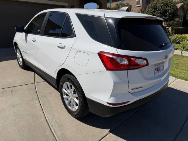 2020 Chevrolet Equinox LS All-Wheel Drive Automatic — photo 6