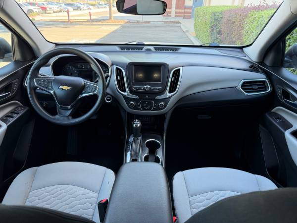 2020 Chevrolet Equinox LS All-Wheel Drive Automatic — photo 11