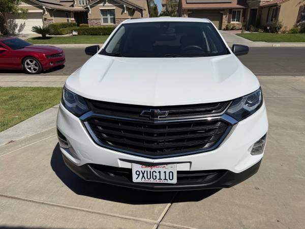 2020 Chevrolet Equinox LS All-Wheel Drive Automatic — photo 2