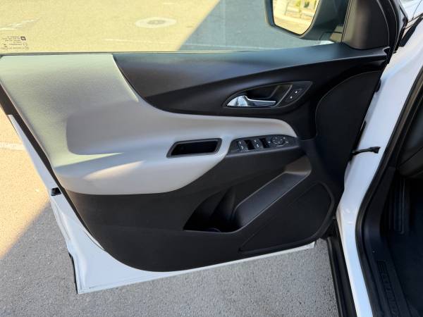 2020 Chevrolet Equinox LS All-Wheel Drive Automatic — photo 8
