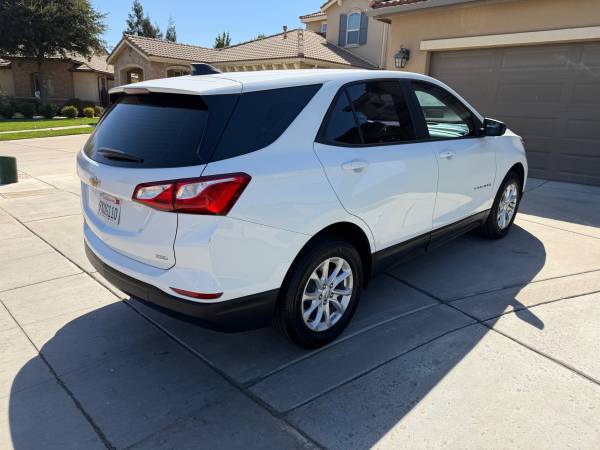 2020 Chevrolet Equinox LS All-Wheel Drive Automatic — photo 5