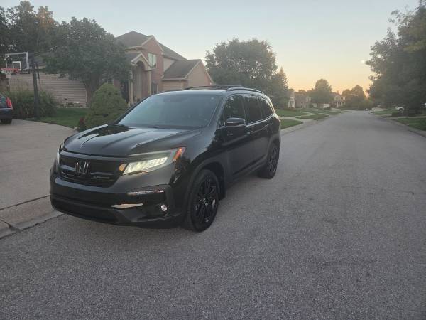 2021 Honda Pilot Black Edition 4dr All-Wheel Drive Automatic — photo 1