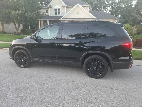 2021 Honda Pilot Black Edition 4dr All-Wheel Drive Automatic — photo 5
