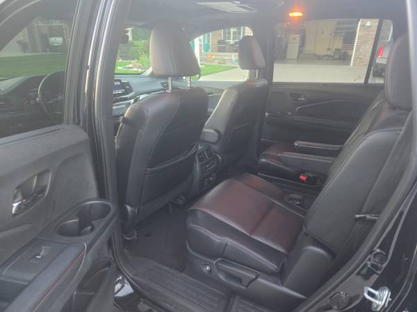 2021 Honda Pilot Black Edition 4dr All-Wheel Drive Automatic — photo 7