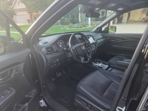 2021 Honda Pilot Black Edition 4dr All-Wheel Drive Automatic — photo 6