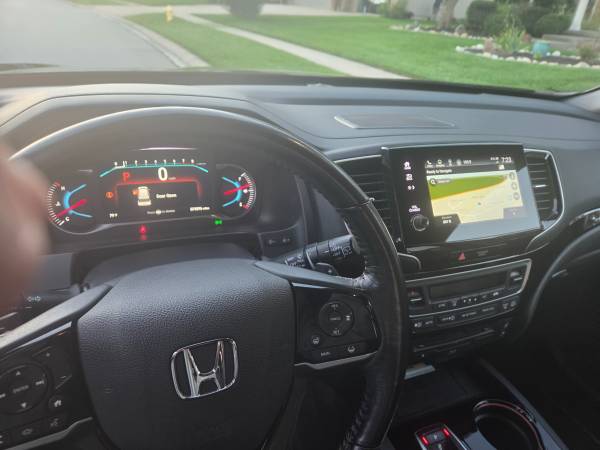 2021 Honda Pilot Black Edition 4dr All-Wheel Drive Automatic — photo 12