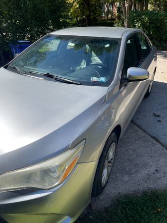 2015 Toyota Camry SE — photo 11