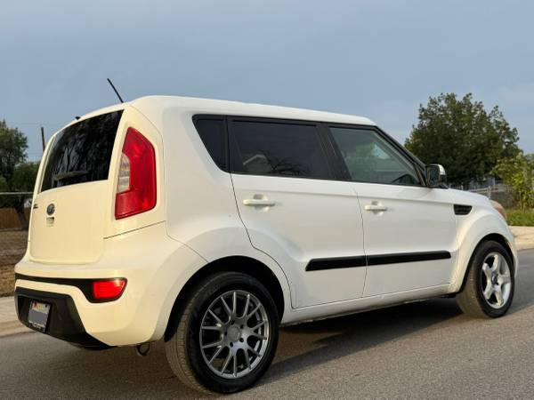 2012 KIA Soul + 4dr Hatchback Manual — photo 3